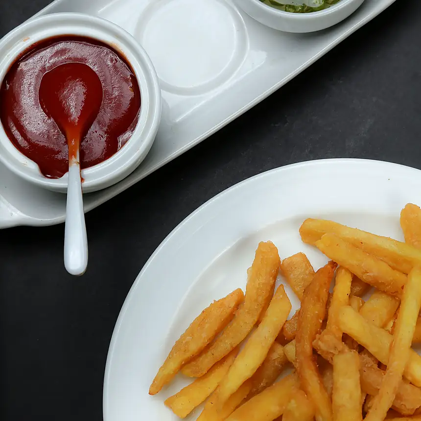 Kentang goreng dengan saus